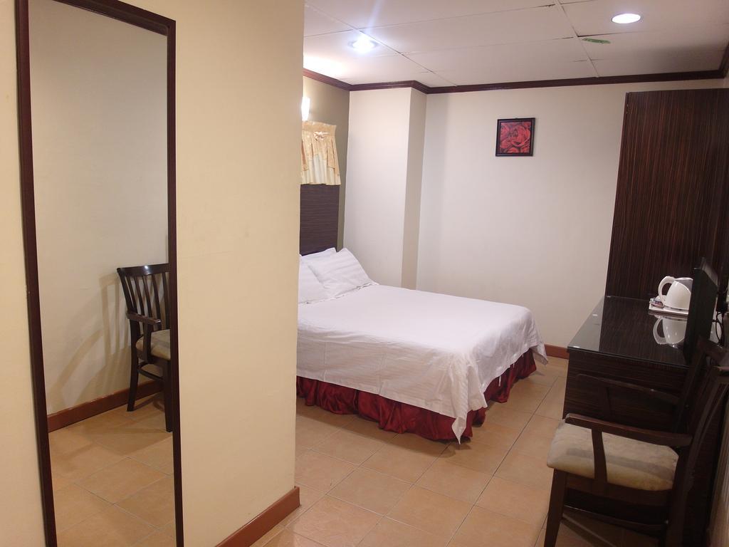 New City Hotel Kajang Room photo